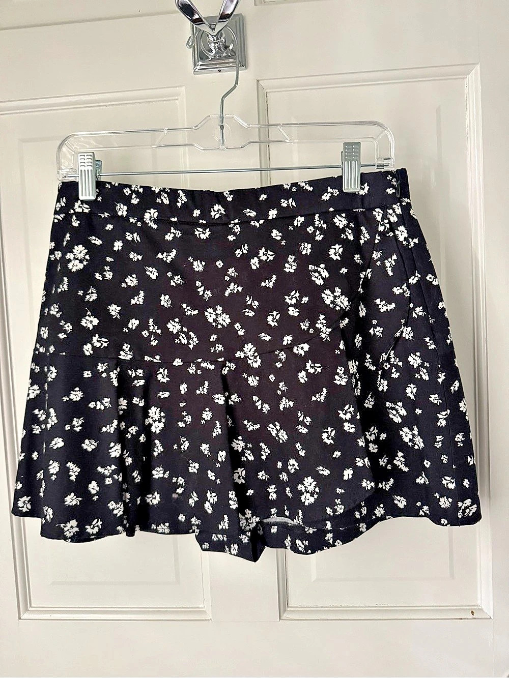 Zara Floral Mini Skort in Black & White